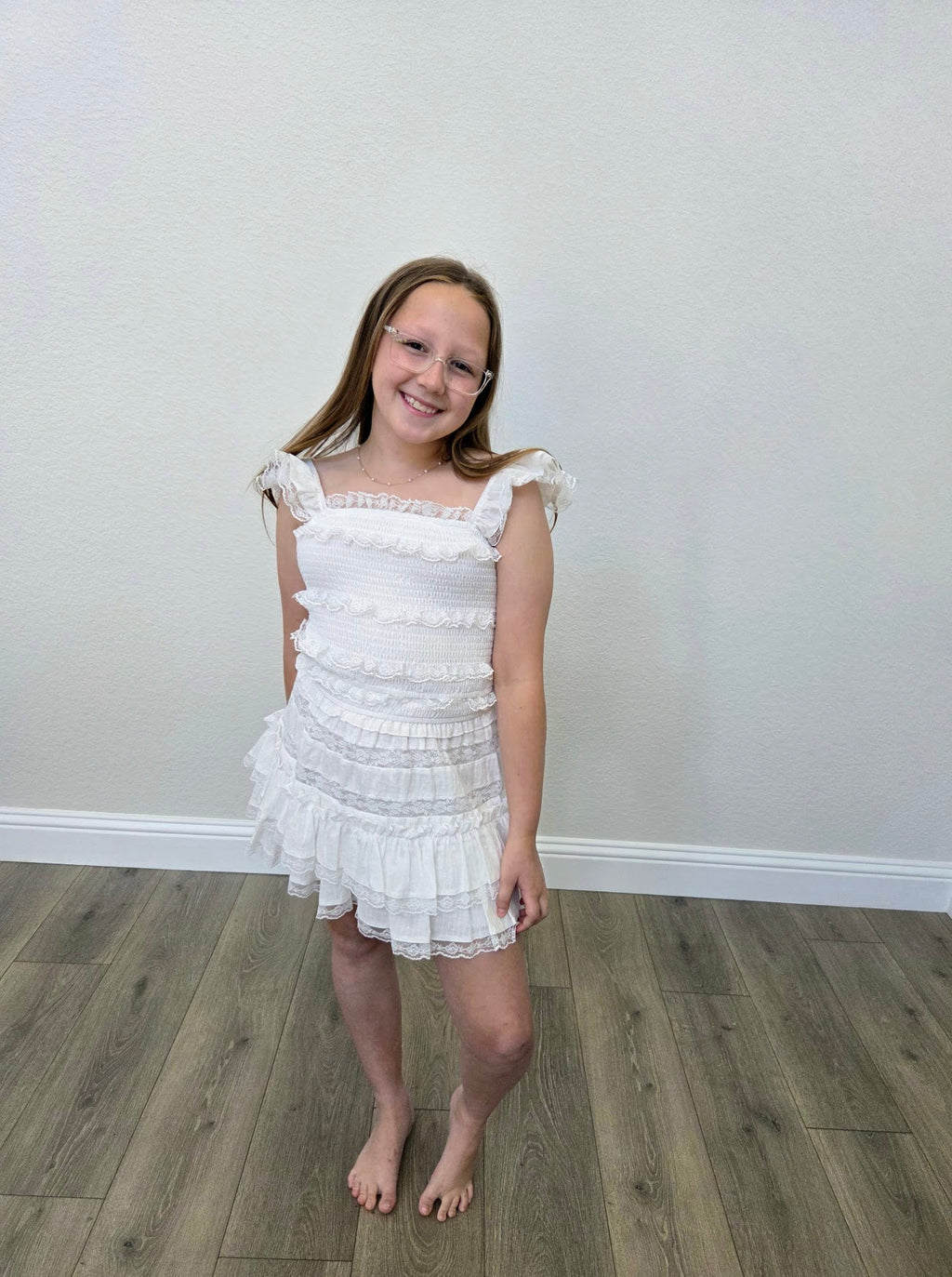 Lace trim mini skirt