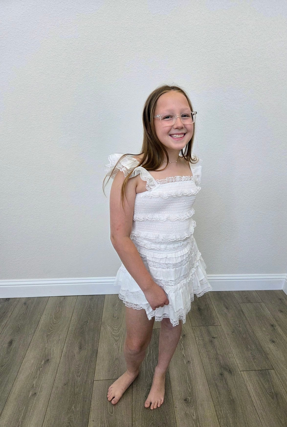 Lace trim mini skirt