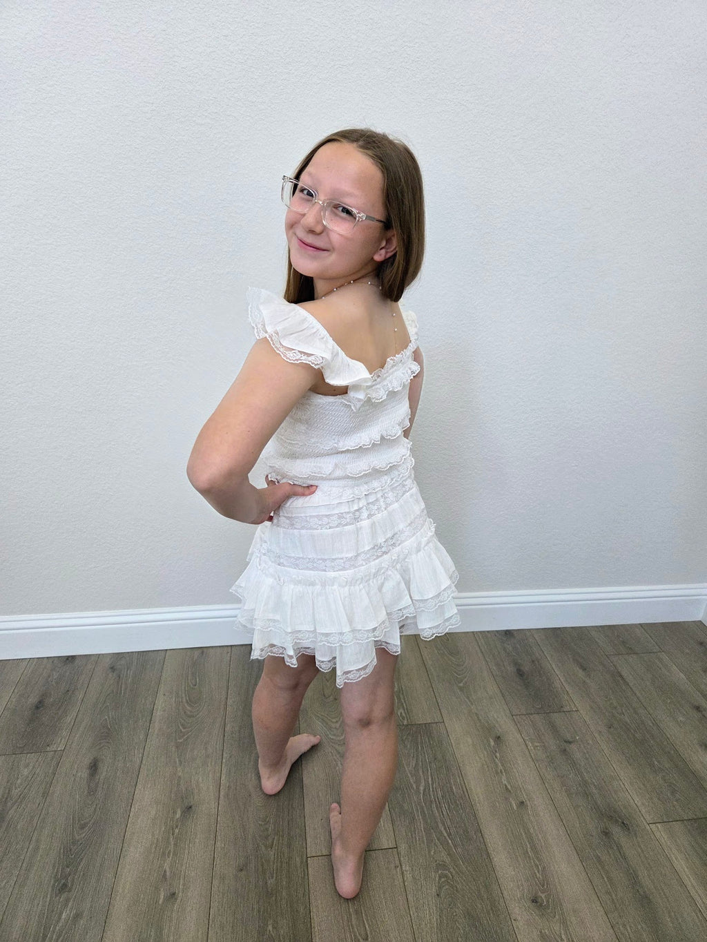 Lace trim mini skirt