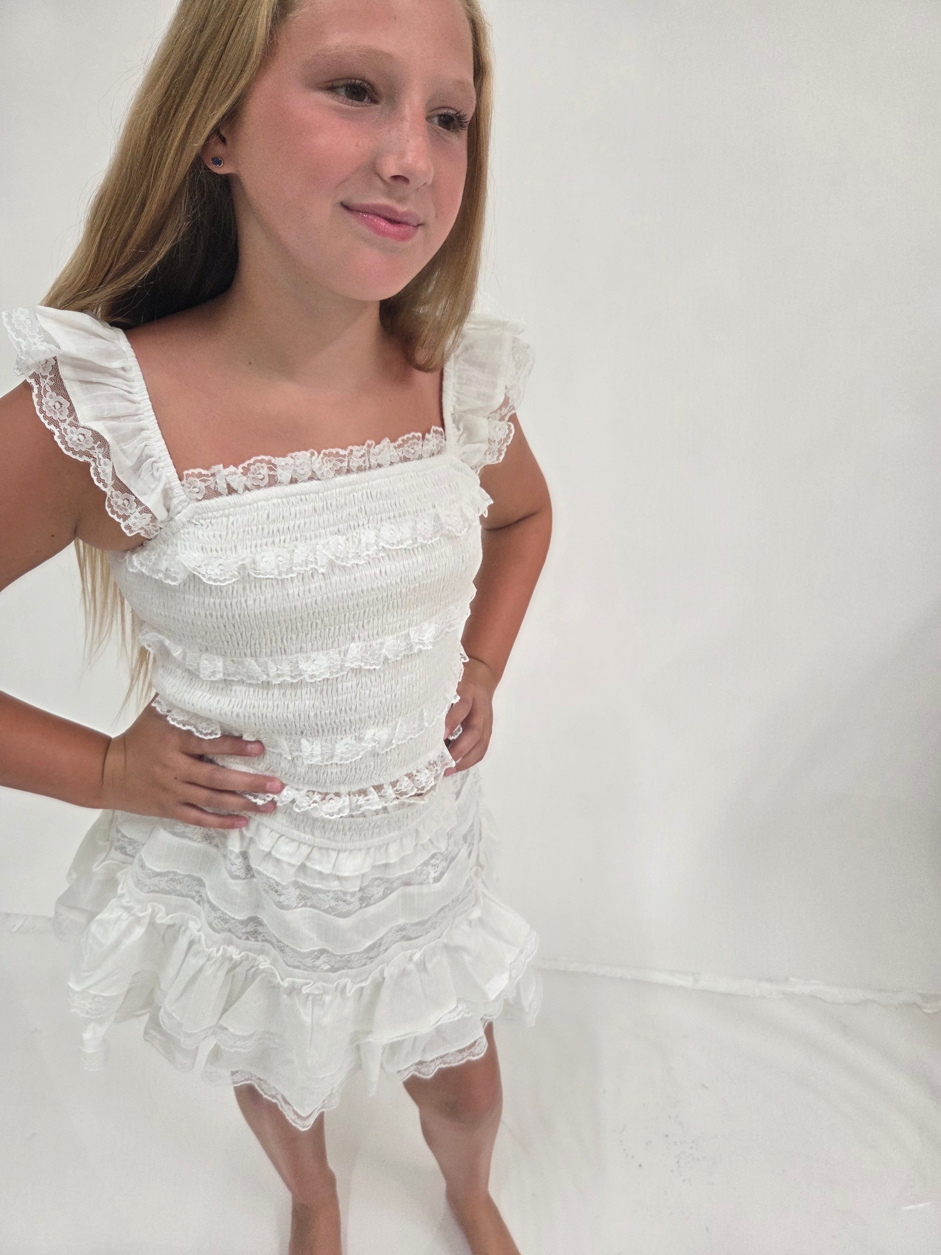 Lace trim crop top