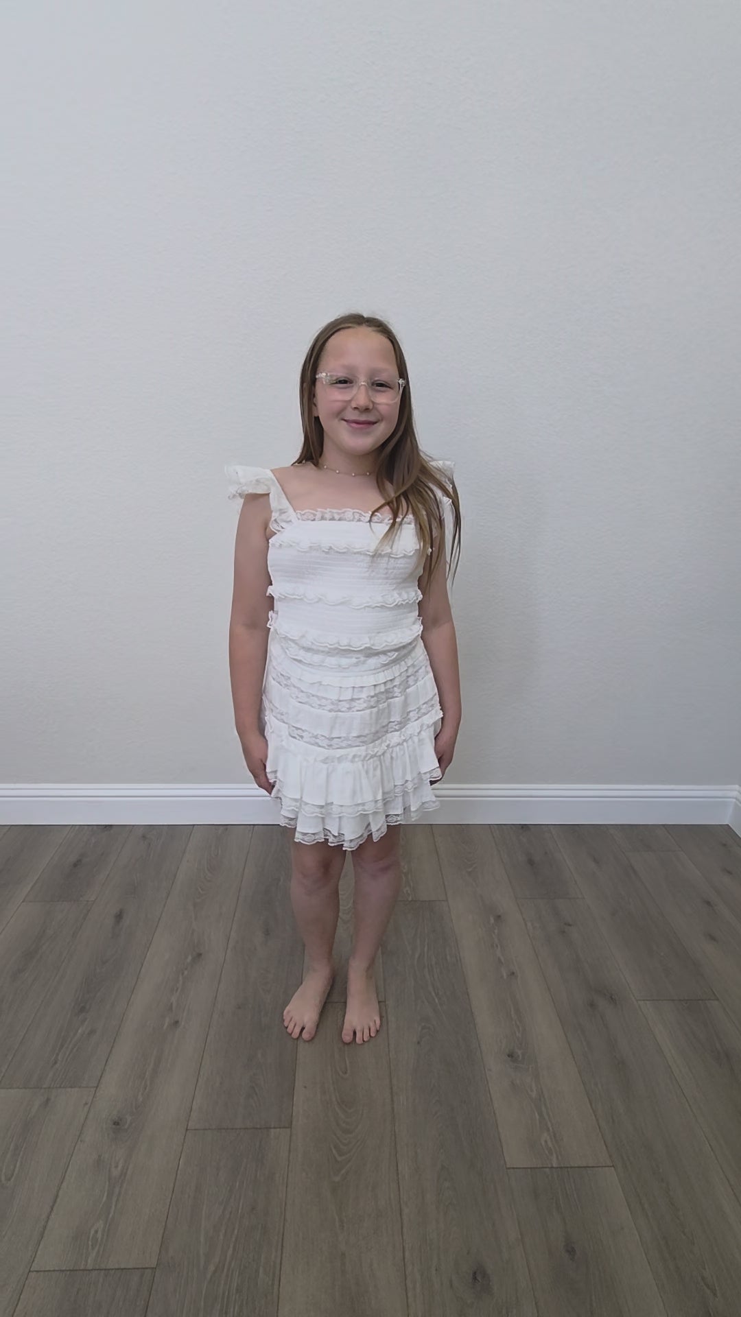 Lace trim mini skirt